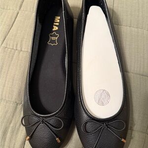 MIA Black Textured Flats with Bow Detail